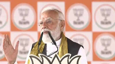 PM Modi Promises 7th Pay Commission and Action Against Corruption for West Bengal | India News