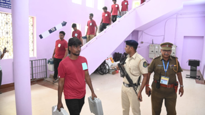 All set for Puducherry polling: 9.5 lakh voters to decide fate of 294 candidates on Thursday | Puducherry News