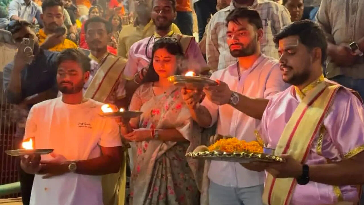 Rinku Singh and Priya Saroj’s Varanasi visit turns into a soft, heartwarming relationship moment