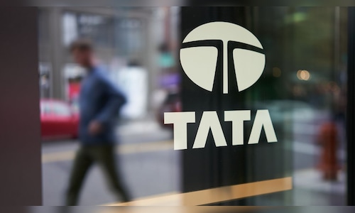 SP Group bats for Tata Sons listing weeks ahead of RBI verdict