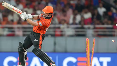 R Ashwin fumes at SRH batting collapse, advises 'management to think' Travis Head’s future | Cricket News