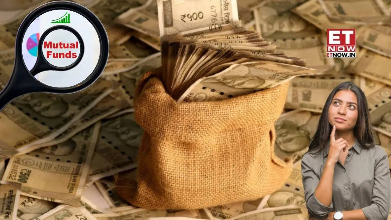 Power of SIP: Rs 11000 monthly investment for 20 years vs Rs 30000 monthly investment for 10 years - Which can generate a higher corpus; See calculations - Mutual Funds