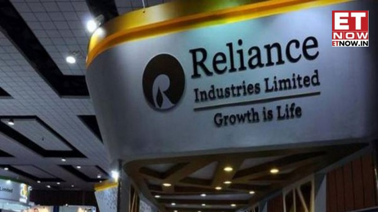 Reliance share price: RIL stock under pressure; experts advise caution amid weak technical setup - Markets
