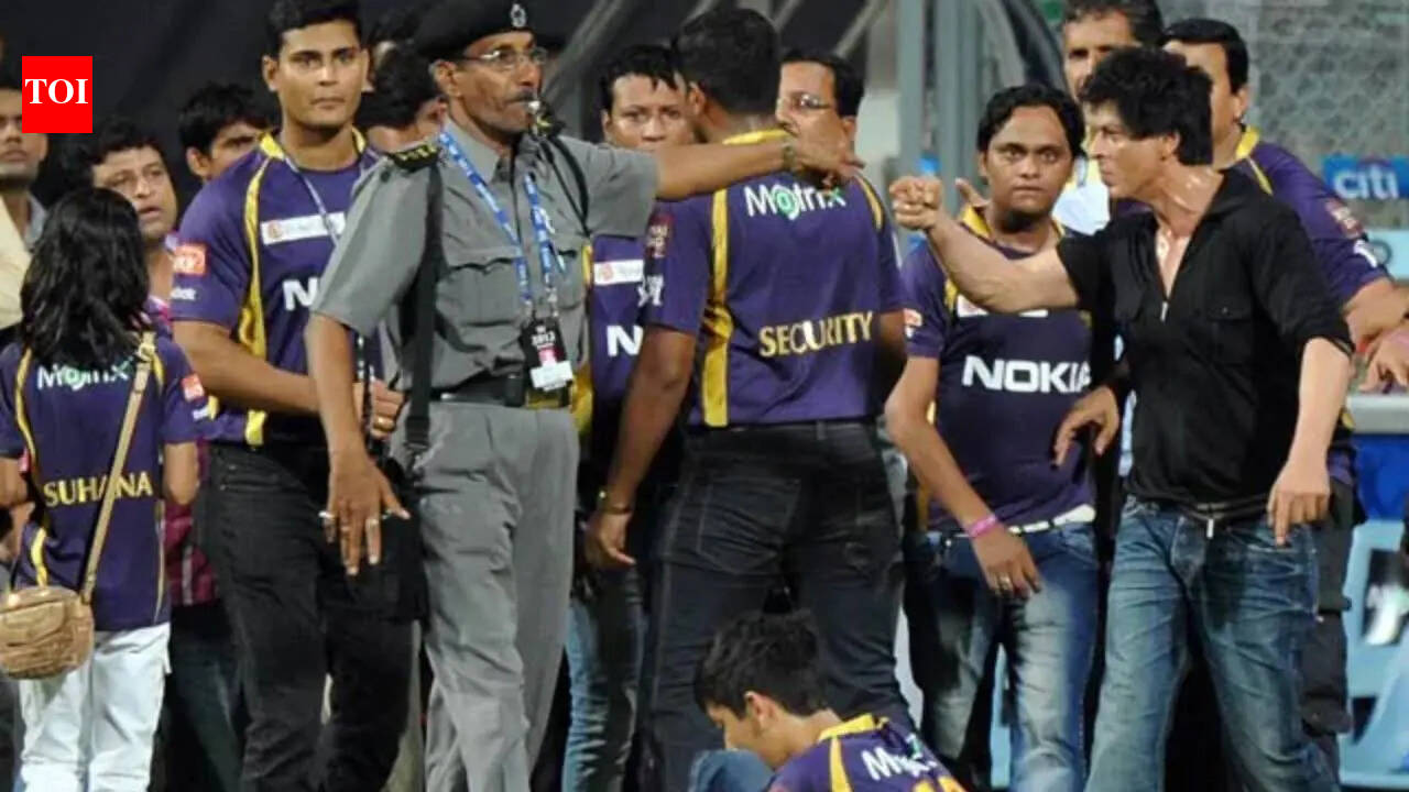 Shah Rukh Khan: ‘Shah Rukh ne raada kar diya’: Former ACP says Shah Rukh Khan's explosive 2012 altercation at Wankhede was ‘miscommunication’ | Hindi Movie News