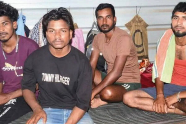 Mp Boat Tragedy: MP boat tragedy: How labourers risked lives, formed human chain and saved dozens of lives | Bhopal News