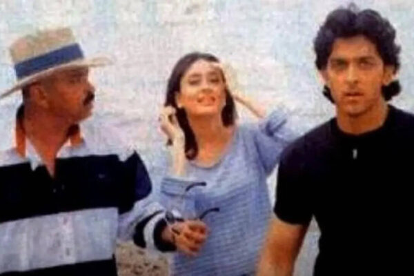 Netizens spot Kareena Kapoor Khan in 'Kaho Naa Pyaar Hai' with Hrithik Roshan, call it 'editing goof up', VIDEO goes viral | Hindi Movie News
