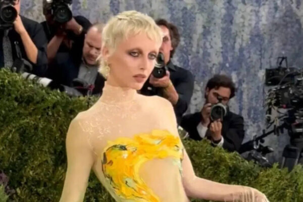 Met Gala 2026: Inside Emma Chamberlain’s 40-hour hand-painted gown; Know the story behind the masterpiece everyone’s talking about |