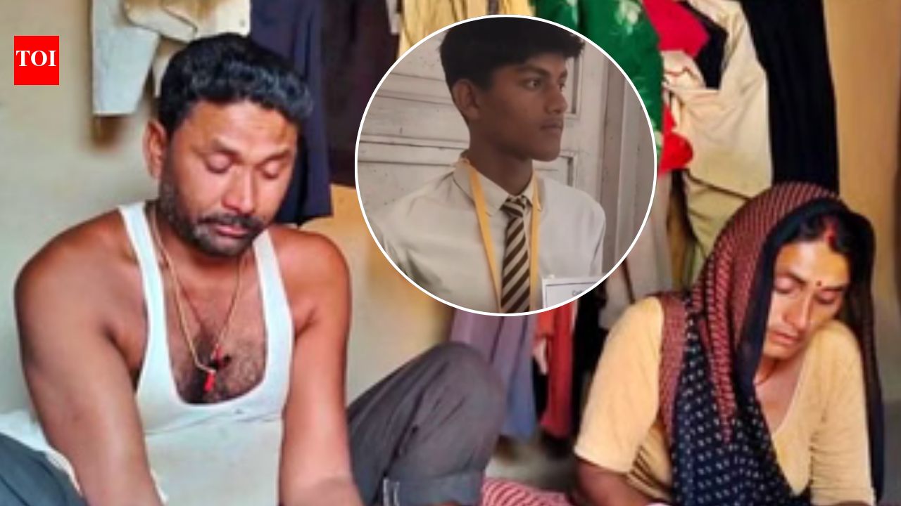 Success Story: ‘Mere paas itne paise nai they ki logon ko mithai khila sakun: Father shares success secret of his son who scored 498/500