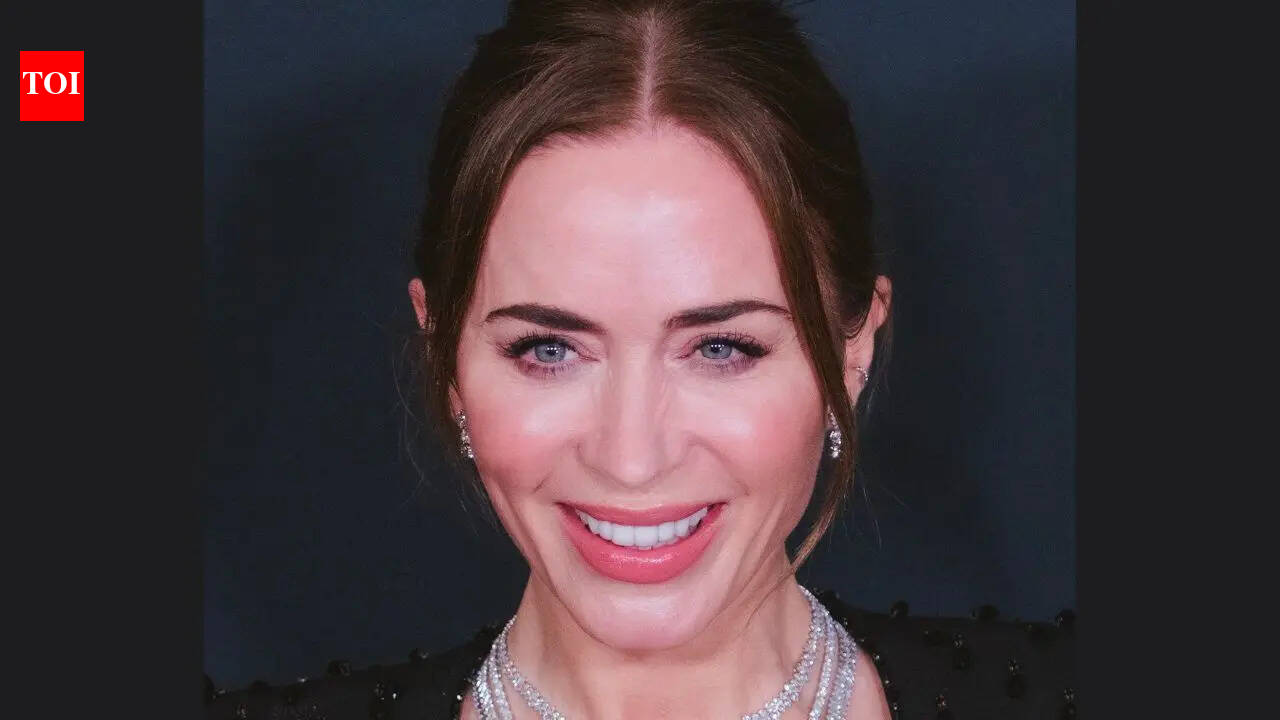 Quote of the day by Emily Blunt on parenting: “I feel bedtime is this essential anchor… The 10-minute chats where they tell you everything, you don’t want to miss them.” |