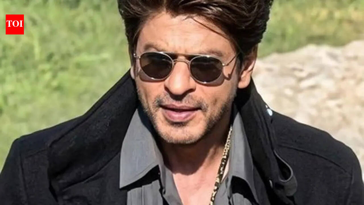 Shah Rukh Khan spotted sans Deepika Padukone, shooting 'King' scenes alone in South Africa - WATCH |