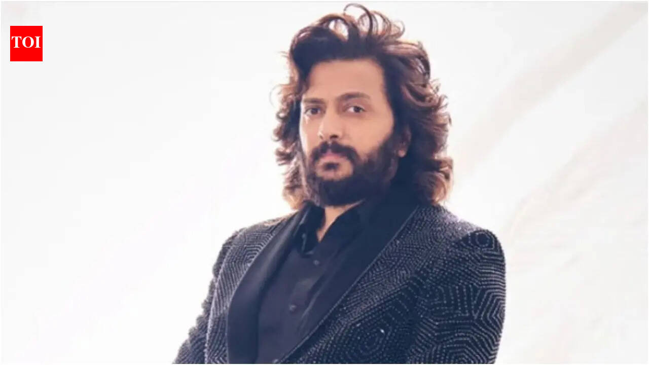 Raja Shivaji: ‘When audiences accept the film, it is good for us’: Riteish Deshmukh celebrates audience love for ‘Raja Shivaji’ directorial | Hindi Movie News