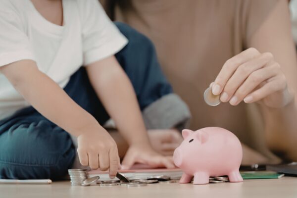 Financial Literacy For Kids: Raising financially aware kids: 6 simple ways to involve kids in budgeting