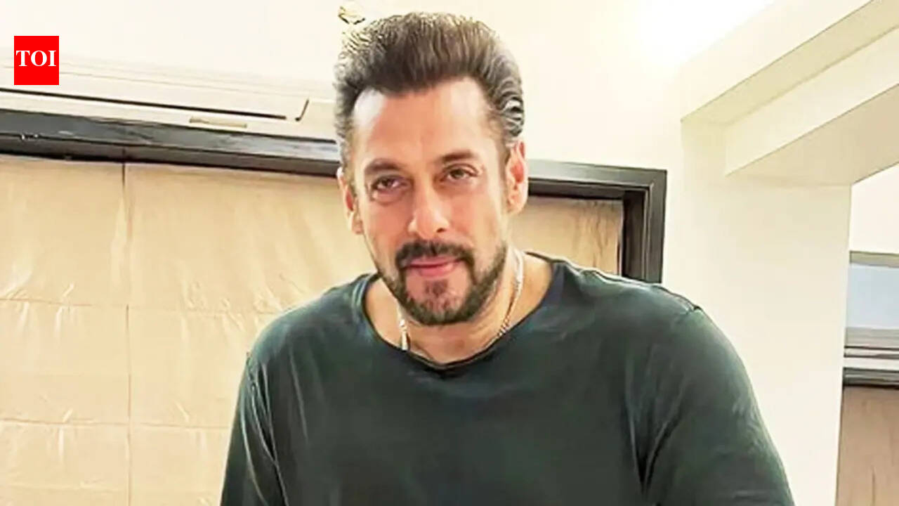 Salman Khan shows off lean new look; actor's weight loss leaves fans﻿ excited for next with Nayanthara- PICS |