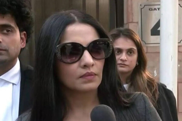Peter Haag Fir: Celina Jaitly Accuses Husband Peter Haag of Domestic Violence, FIR Filed |