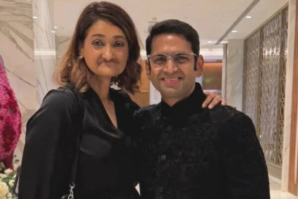 Sharib Hashmi’s wife Nasreen Hashmi recalls oral cancer diagnosis, now battling her sixth relapse: ‘He never left my side’ | Hindi Movie News