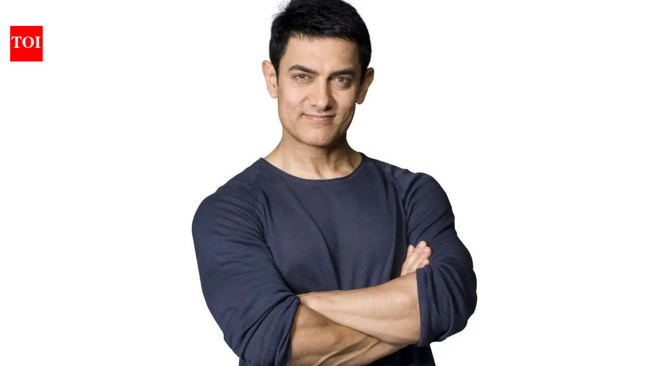 Aamir Khan shuts down GHOST directing RUMOURS; ‘Pagal kutte ne kata hai mujhe? What nonsense?’