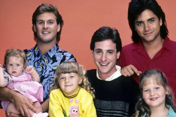 ‘Full House’ actor John Stamos remembers co-star Bob Saget with emotional 70th birthday tribute