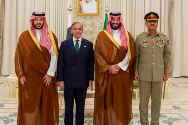 Pakistan deploys JF-17 jets, thousands of troops to Saudi Arabia
