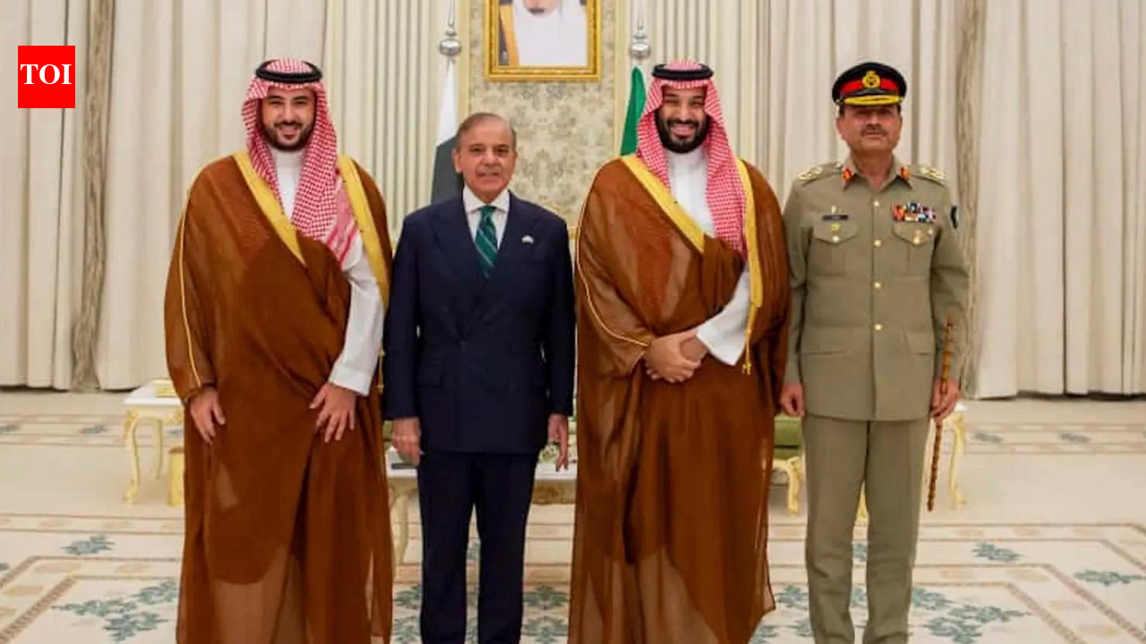 Pakistan deploys JF-17 jets, thousands of troops to Saudi Arabia