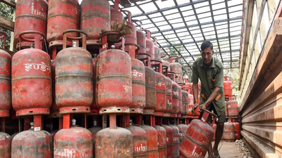 How India’s LPG shortage & fuel export restrictions are raising gasoline prices in California
