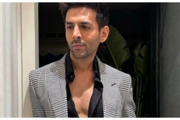 Kartik Aaryan and Kabir Khan spotted shooting for next film in Kashmir