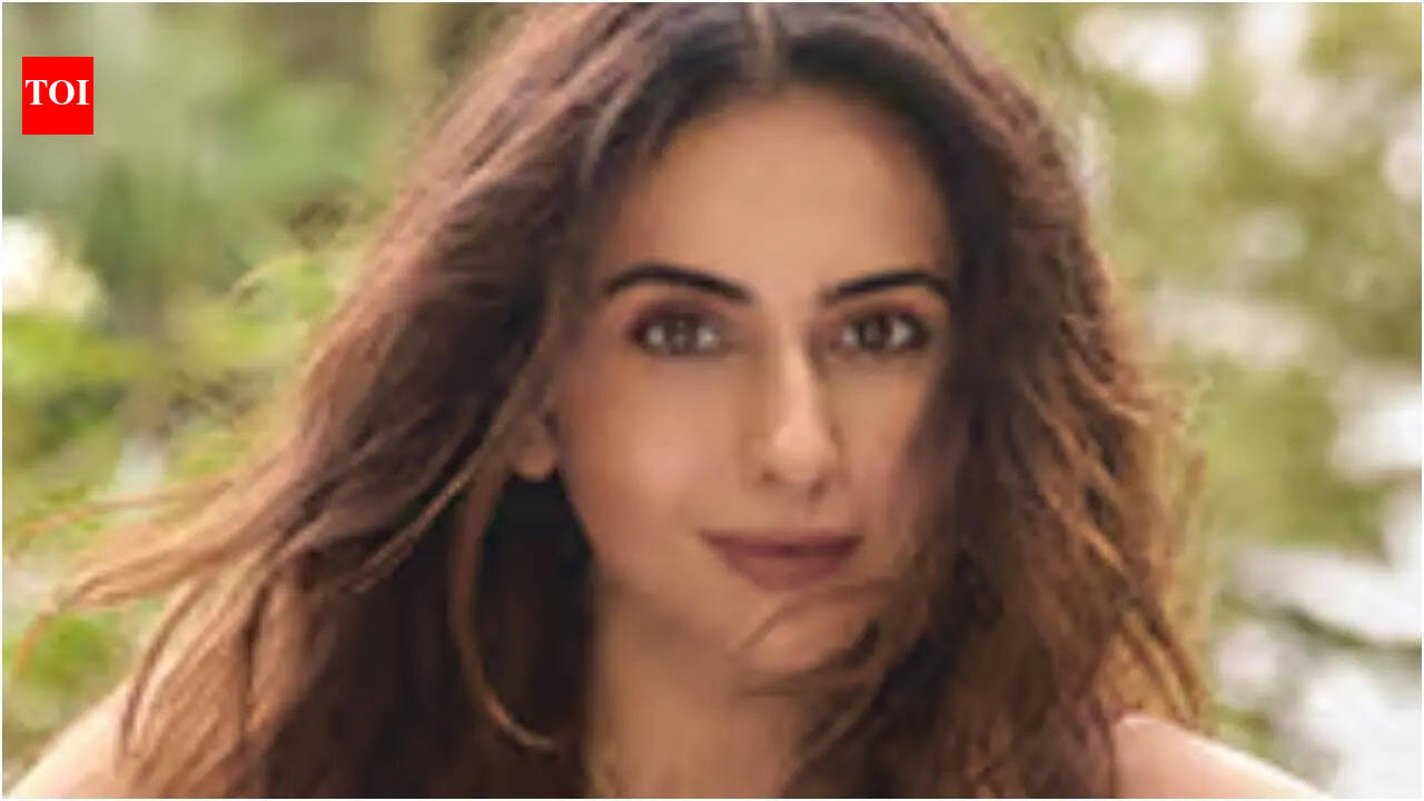 Rakul Preet Singh on forgiving 'one-time cheating'; Ayushmann Khurrana and Sara Ali Khan back her