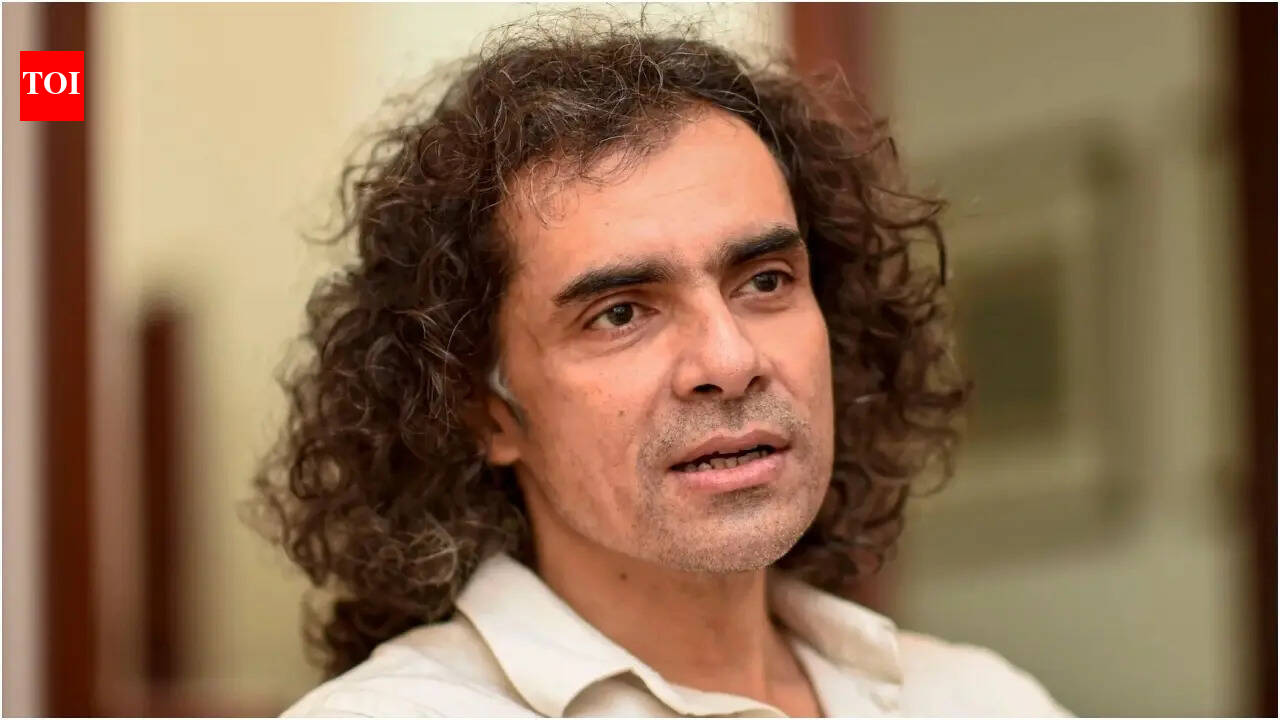 Imtiaz Ali: 'We announced first...': Imtiaz Ali REACTS to 'Main Vaapas Aaunga' clashing with Kangana Ranaut's 'Bharat Bhhagya Viddhaata' | Hindi Movie News