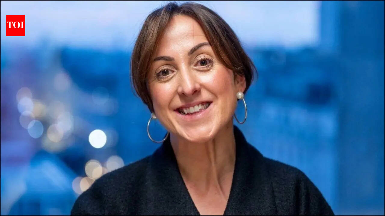 Natalie Cassidy: ‘Eastenders’ star Natalie Cassidy is training to become a professional carer after her father’s sudden passing: 'Spurred me on to do this' |