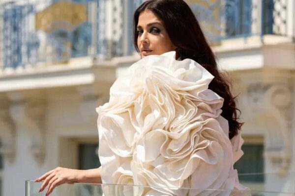 Aishwarya Rai Bachchan's UNSEEN look from Cannes goes viral; actress models in dramatic floral ensemble﻿ - PICS |