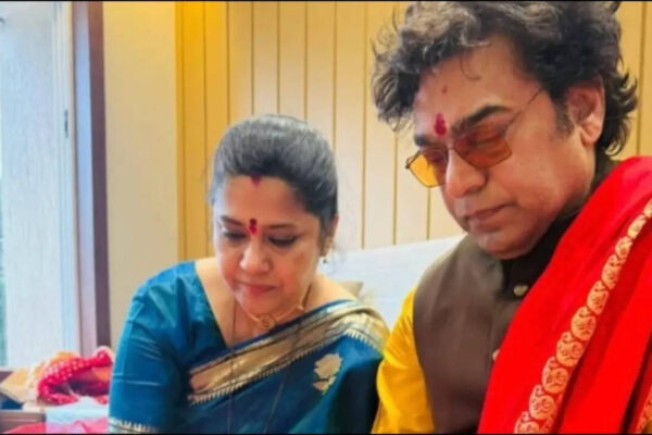 Renuka Shahane: Ashutosh Rana pens emotional note for Renuka Shahane on 25th anniversary: ‘Anand se purna samay tezi se beet jata hai’ |