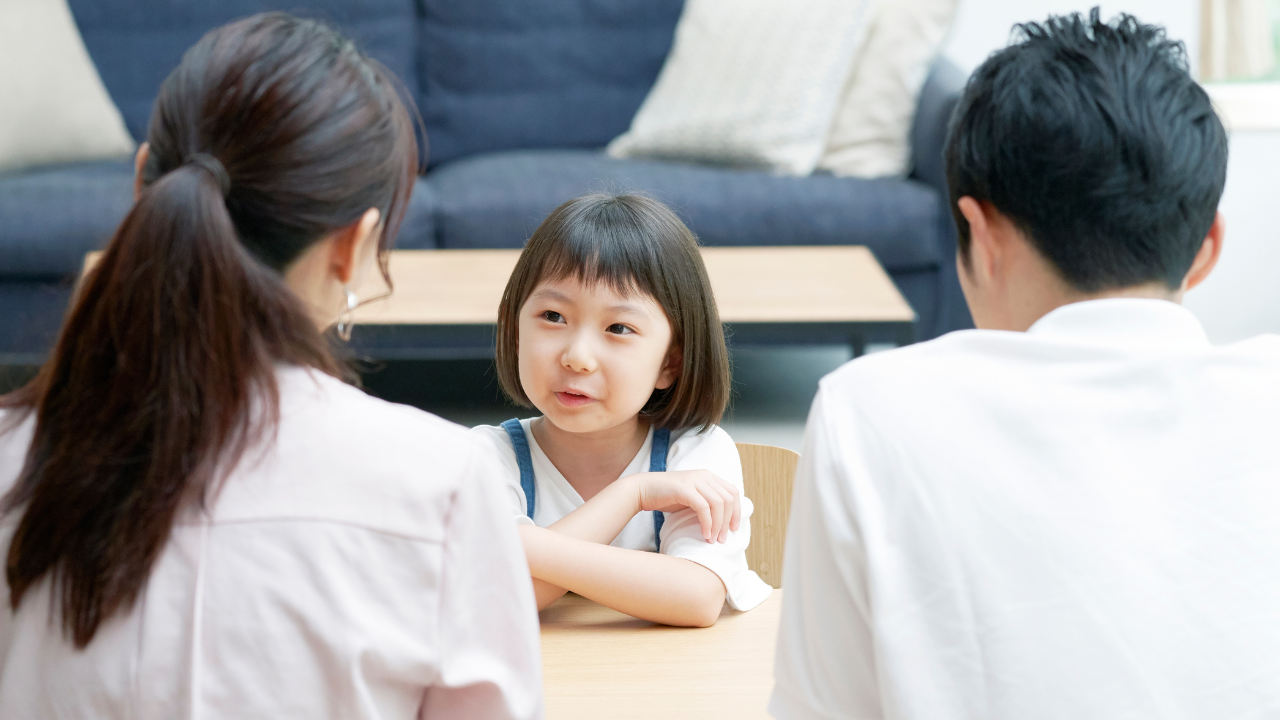 Money Lessons For Children: Everyday money lessons: 5 simple ways parents can teach children saving and spending through daily life