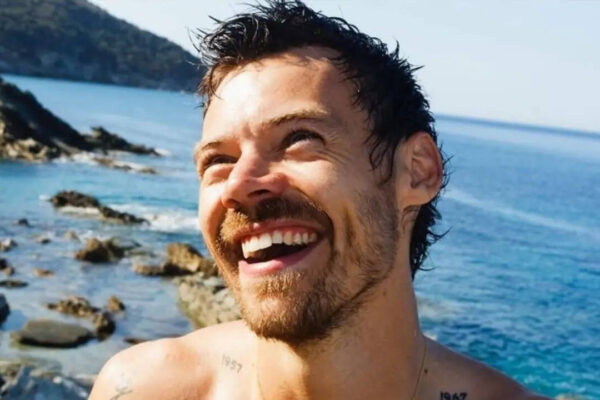 Harry Styles: Song lyrics of the day by Harry Styles: ‘You don't have to be sorry for leaving and growing up’ | English Movie News