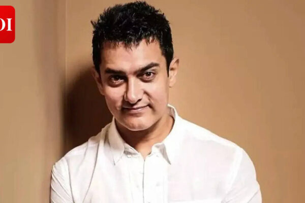 Aamir Khan: ‘3 Idiots’ sequel faces delay as Aamir Khan focuses on Ashutosh Gowariker’s Lala Amarnath biographical drama | Hindi Movie News