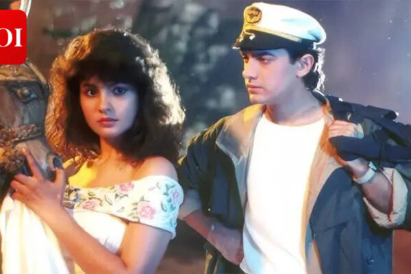 Pooja Bhatt admits she shared a ‘spark’ with Aamir Khan during Dil Hai Ke Manta Nahin shoot, but ‘nothing tangible happened’ | Hindi Movie News