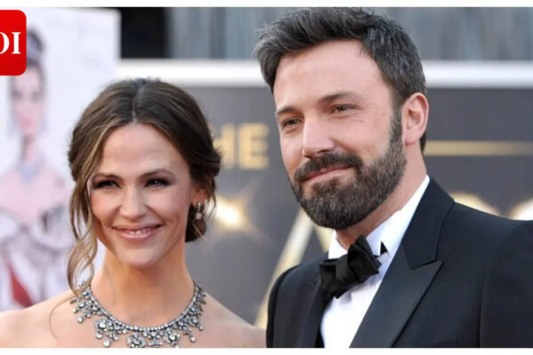 Ben Affleck and Jennifer Garner reunite to help daughter Violet into urgent care clinic - PICS﻿ |
