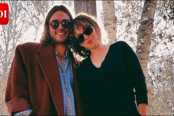 Rumer Willis: Bruce Willis' daughter Rumer Willis alleges ex Derek Richard Thomas emotionally abused her: ‘He wanted to isolate me’ |