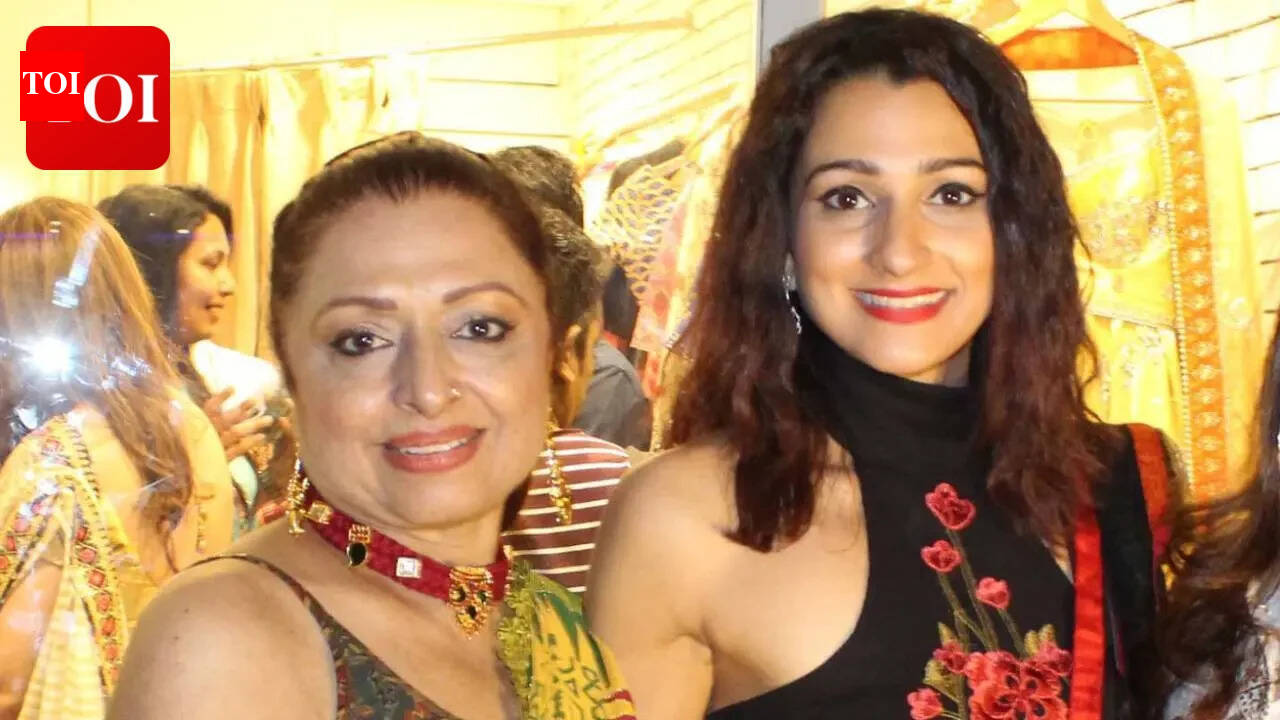 Anita Kanwal reveals daughter Pooja was left shaken by ‘compromise’ demands in showbiz: ‘I left my career at its peak to be with her’ | Hindi Movie News