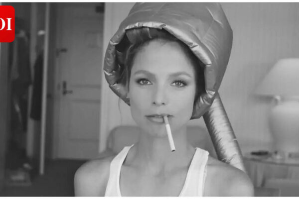 Kelly Curtis Death News: Kelly Curtis passes away at 69; Jamie Lee Curtis pays tribute to sister; 'I’ll see you on down the line' | English Movie News