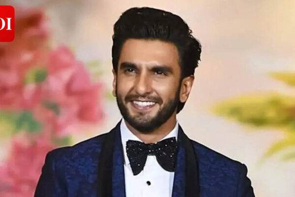 Ranveer Singh applauds Arsenal on ‘'historic season' despite Champions League defeat to PSG : 'Proud of the boys' | Hindi Movie News