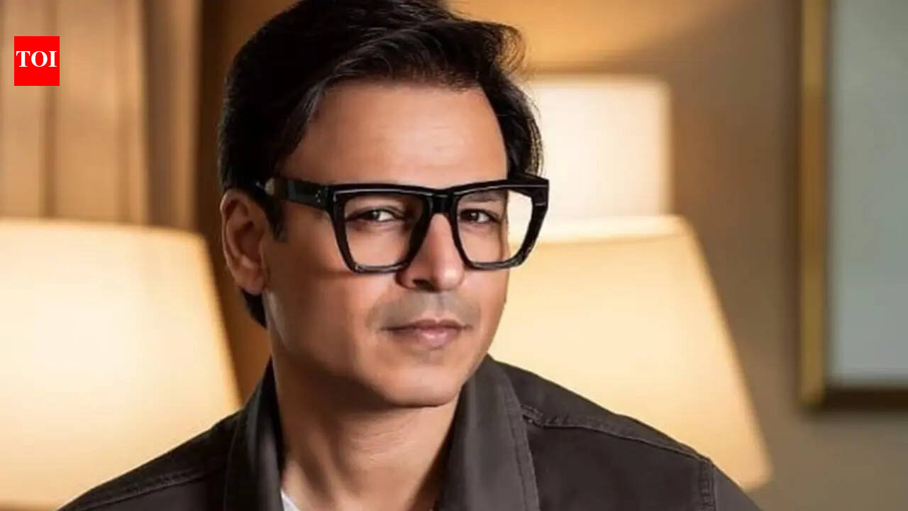 Vivek Oberoi guides Karan Kundrra on 'Desi Bling'; recalls bridge proposal to wife Priyanka Alva: 'Felt like a movie scene' | Hindi Movie News