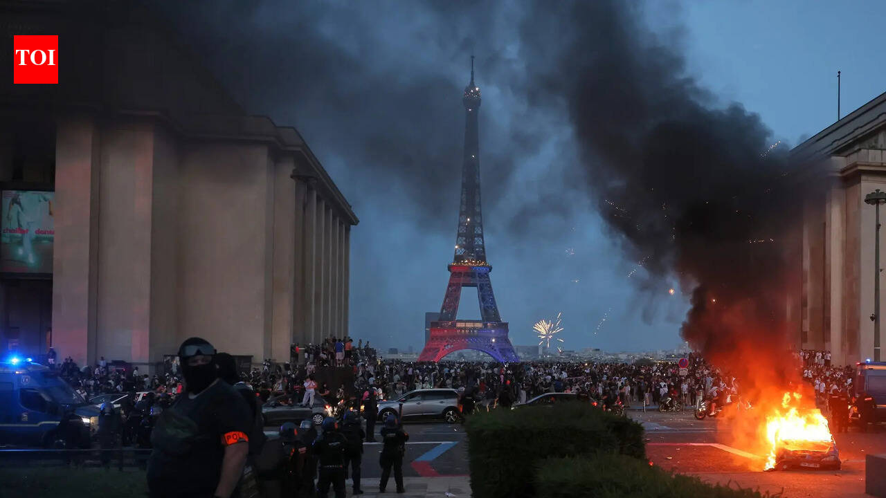 One dead and 780 arrested as PSG's Champions League celebrations descend into chaos | Football News