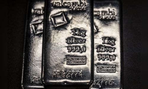 MCX to launch Silver 100-gram futures contracts from June 1
