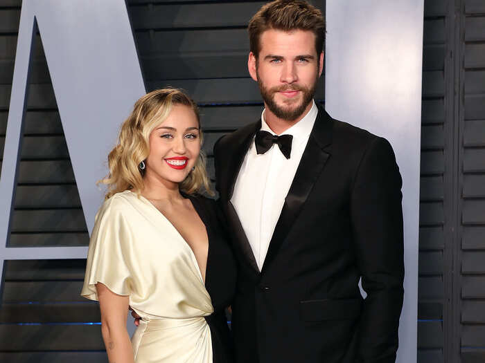 Miley Cyrus’ alleged leaked DMs with Liam Hemsworth are breaking the Internet right now