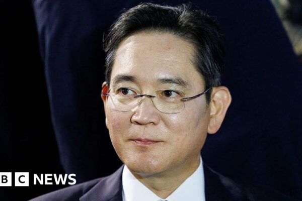 Samsung family pays off record $8bn inheritance tax bill