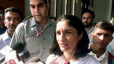 Delhi HC pulls up WFI over decision to declare Vinesh ‘ineligible’
