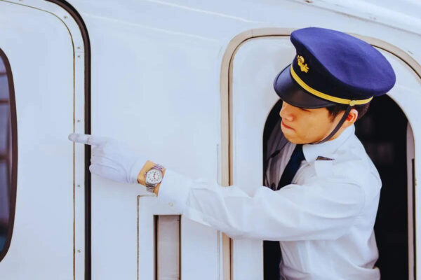 Why trains do not have seat belts