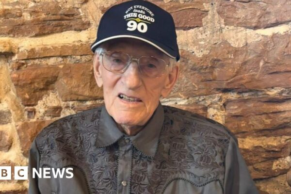 'True gent', 91, killed in garage bungalow explosion