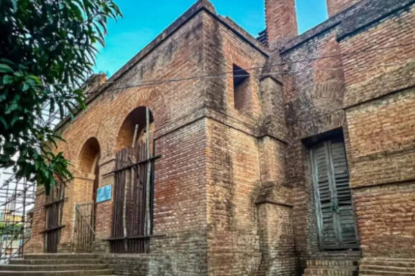 Clive House: One of Kolkata’s oldest colonial buildings and why history and architecture lovers can’t ignore it