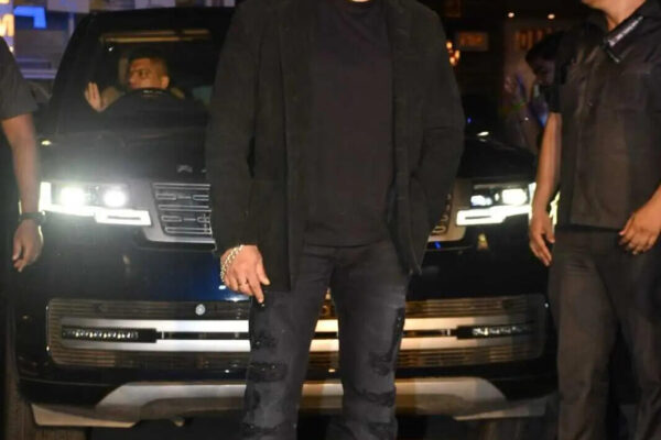 'Sorry bhai, sorry': Salman Khan accepts paparazzi’s apology at Raja Shivaji success party after hospital controversy | Hindi Movie News