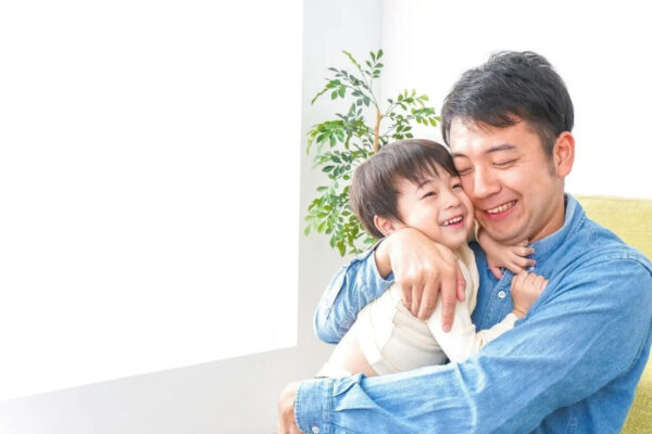 Can a father’s age and daily habits influence a child’s health? Expert says it may matter more than you think
